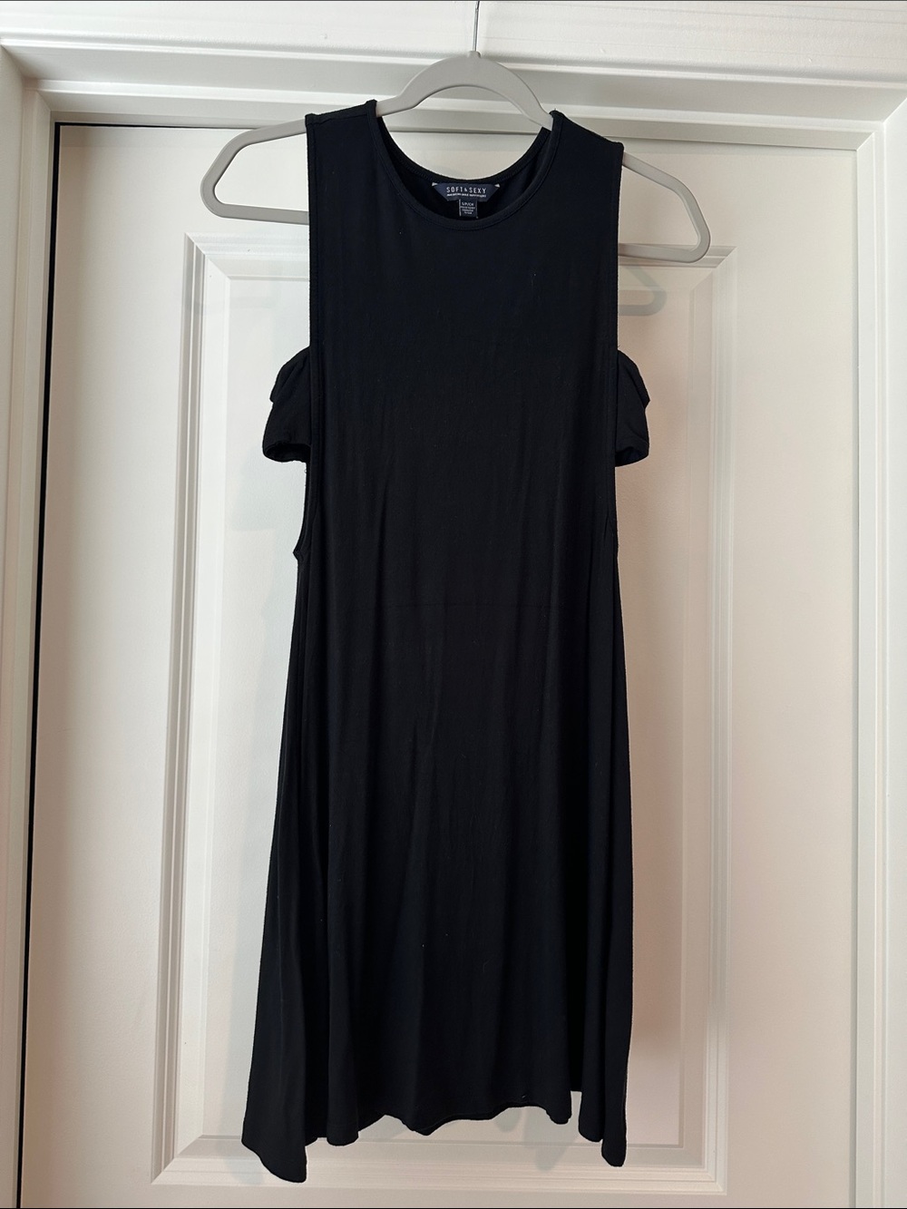 Susina Black Cold-Shoulder Swing Tank Dress